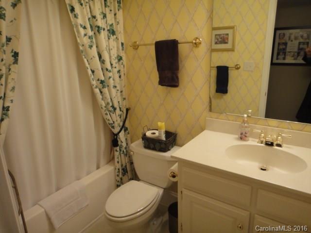 Hamptonwood - Residential