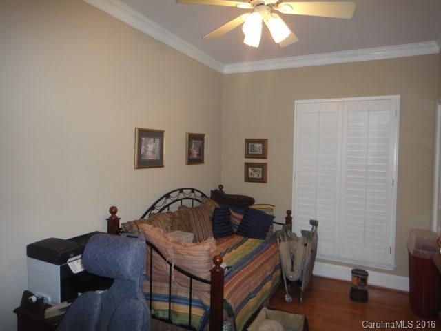 Hamptonwood - Residential