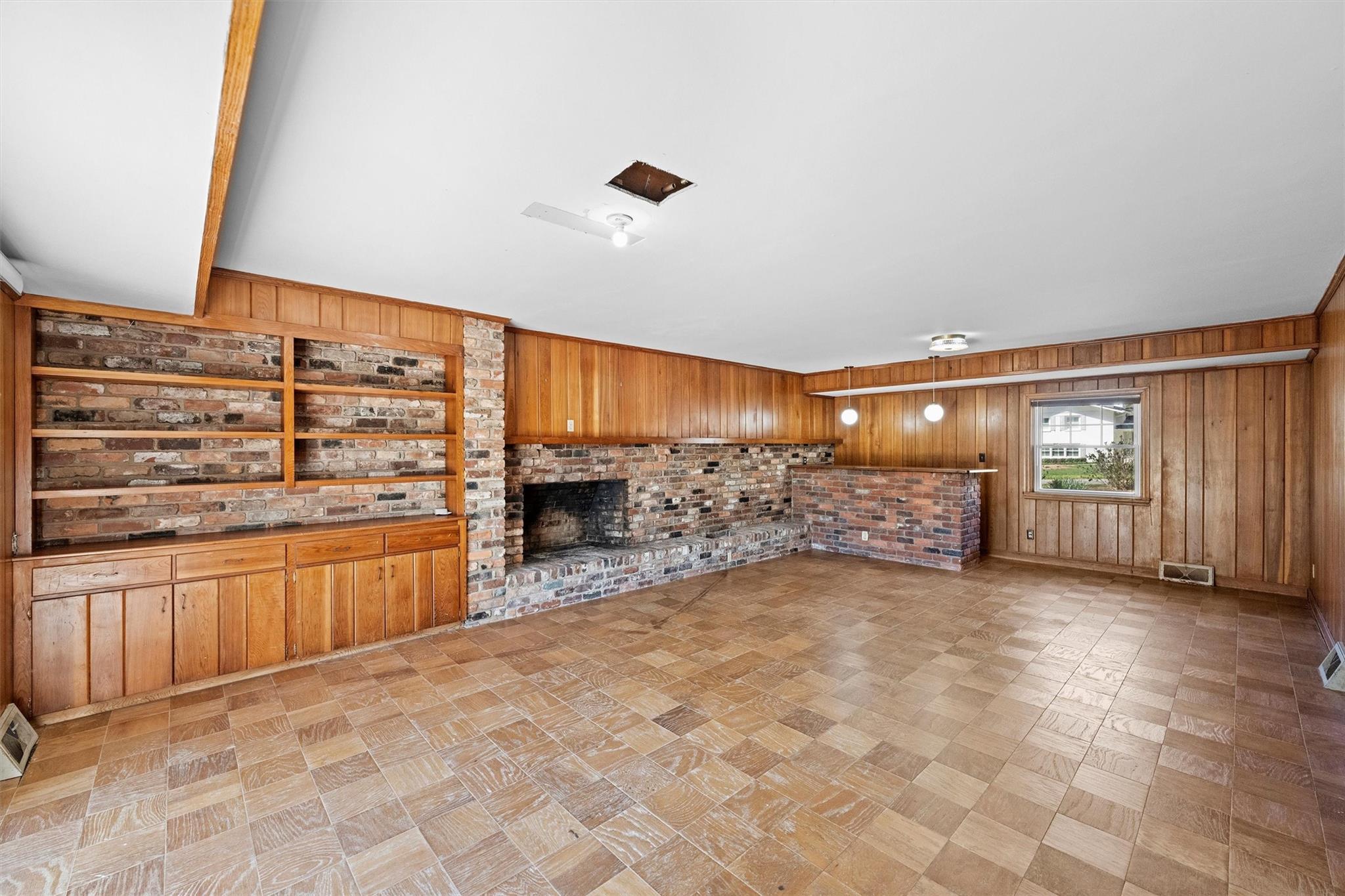 Lansdowne - Residential