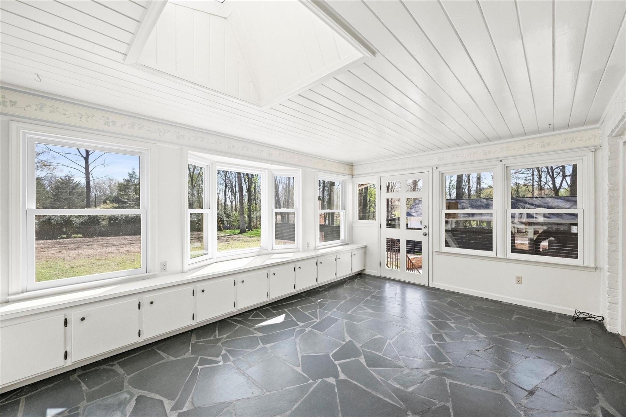 Lansdowne - Residential