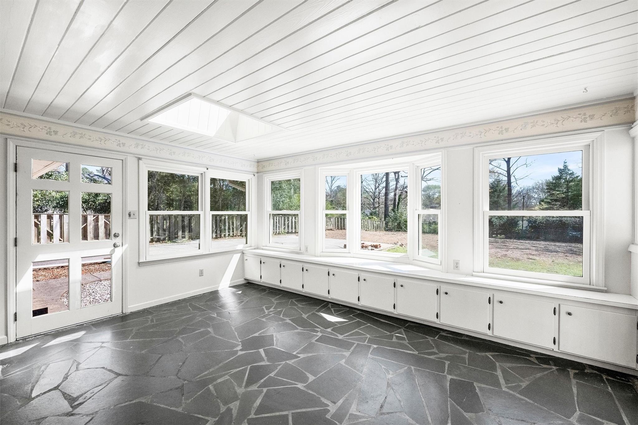 Lansdowne - Residential