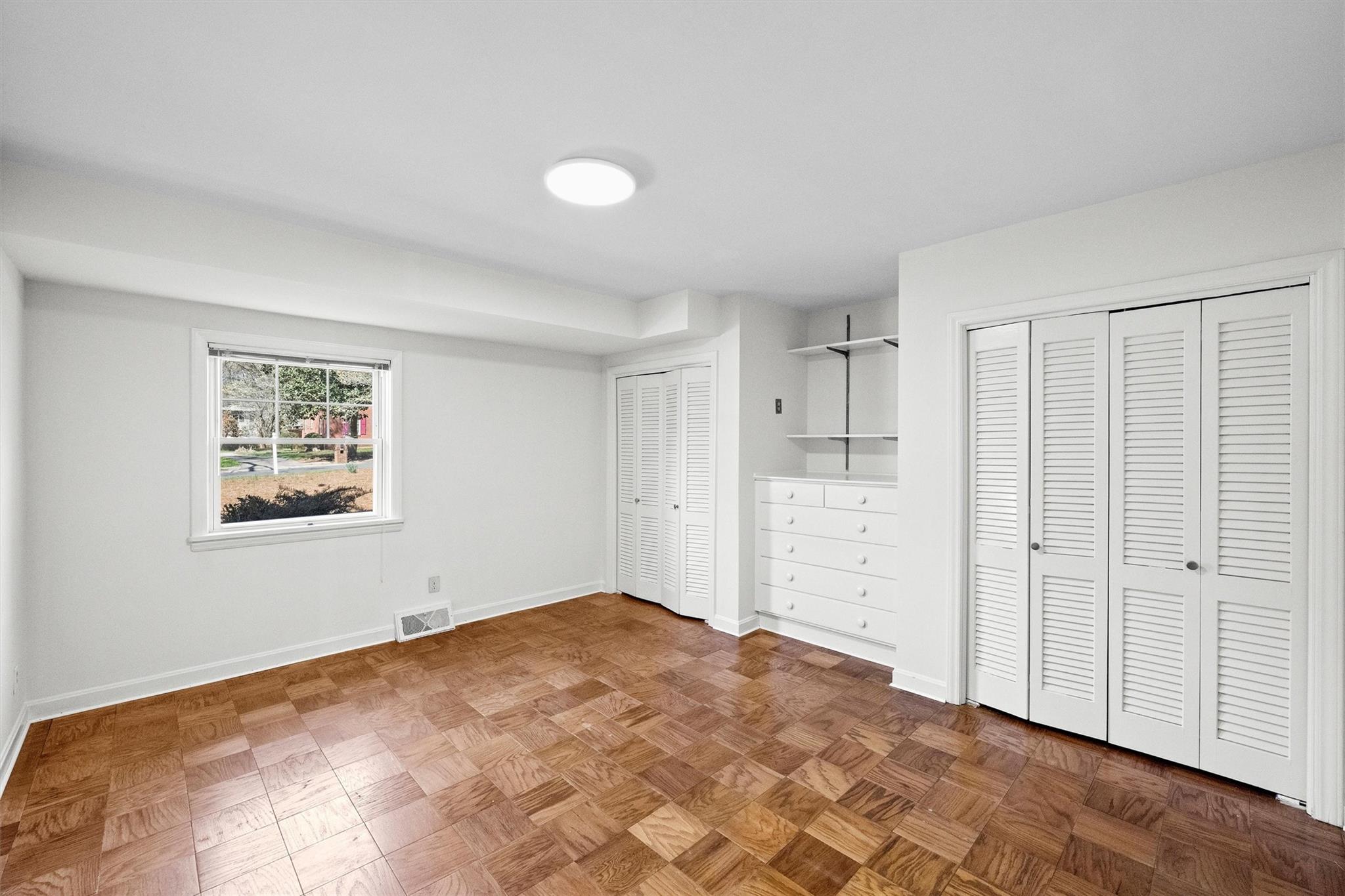 Lansdowne - Residential