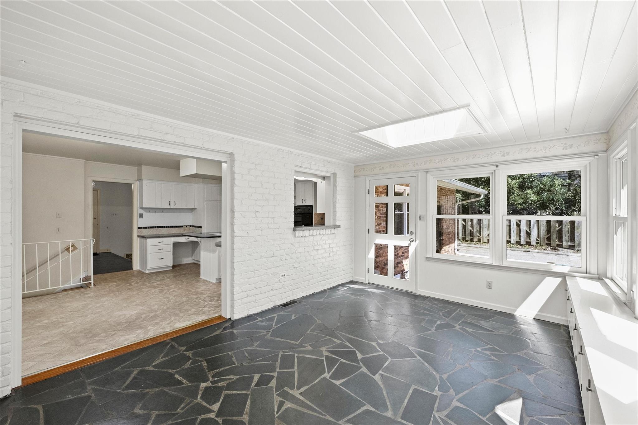 Lansdowne - Residential