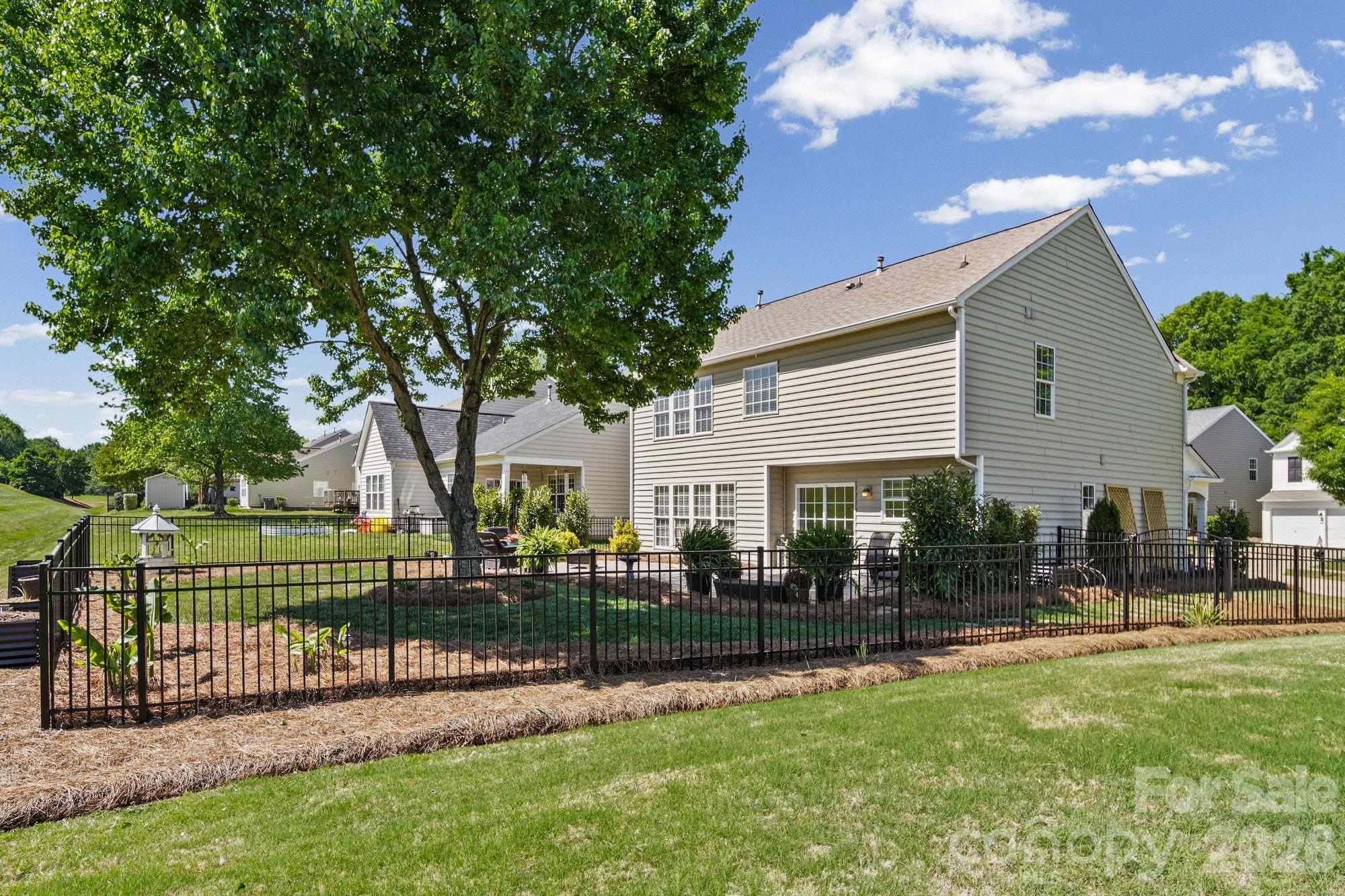 Victoria Bay - Residential