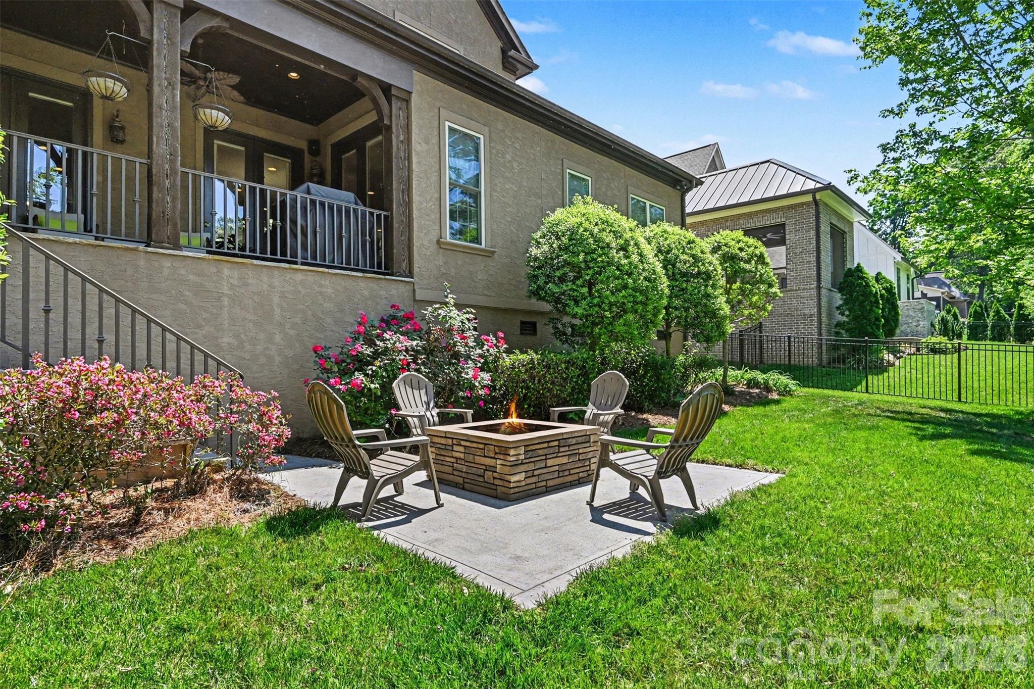 Treetops At Cowans Ford - Residential