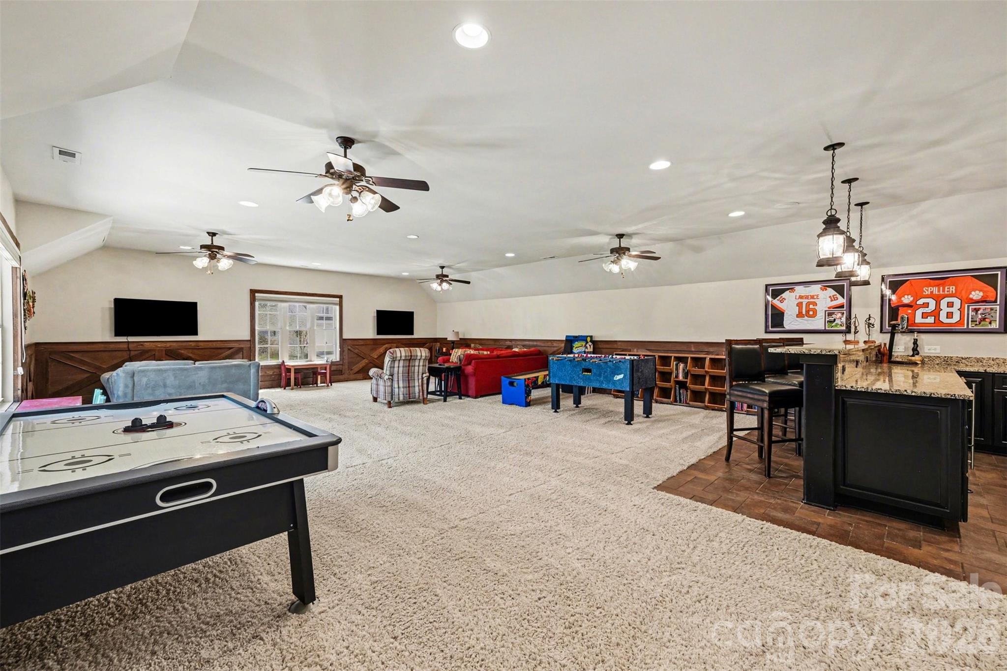 Treetops At Cowans Ford - Residential