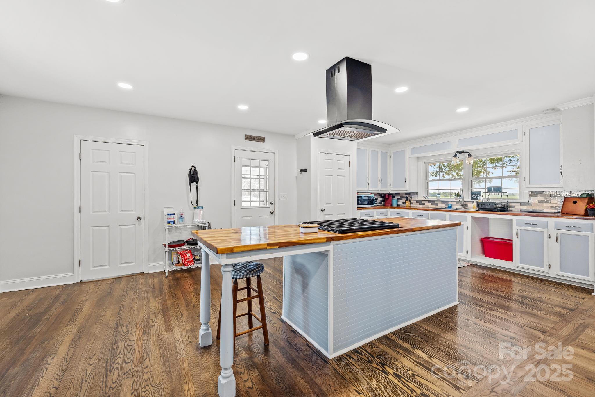 3825 Stack Road