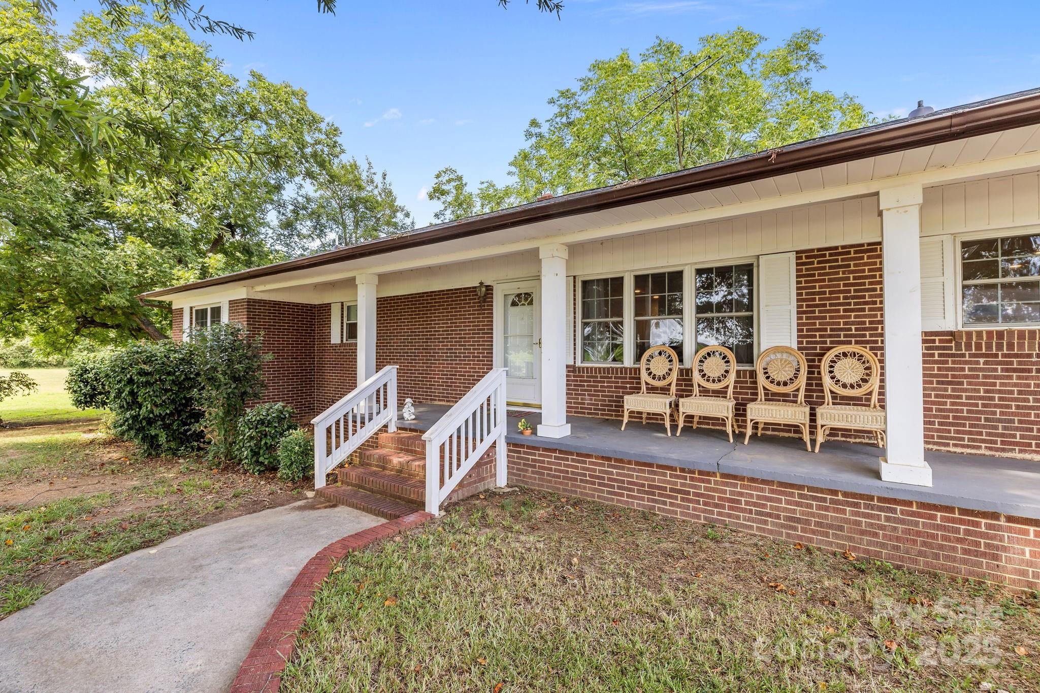 3825 Stack Road