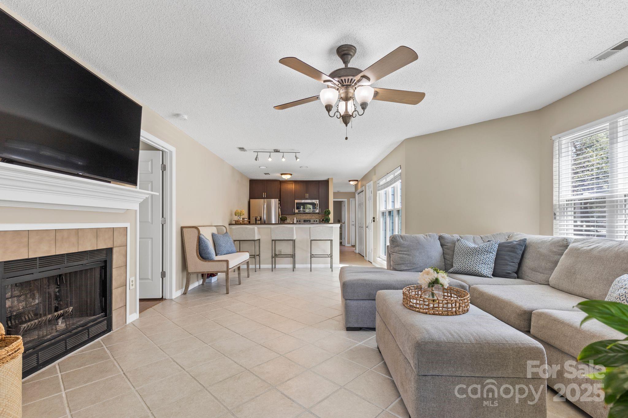 719 Southwest Drive