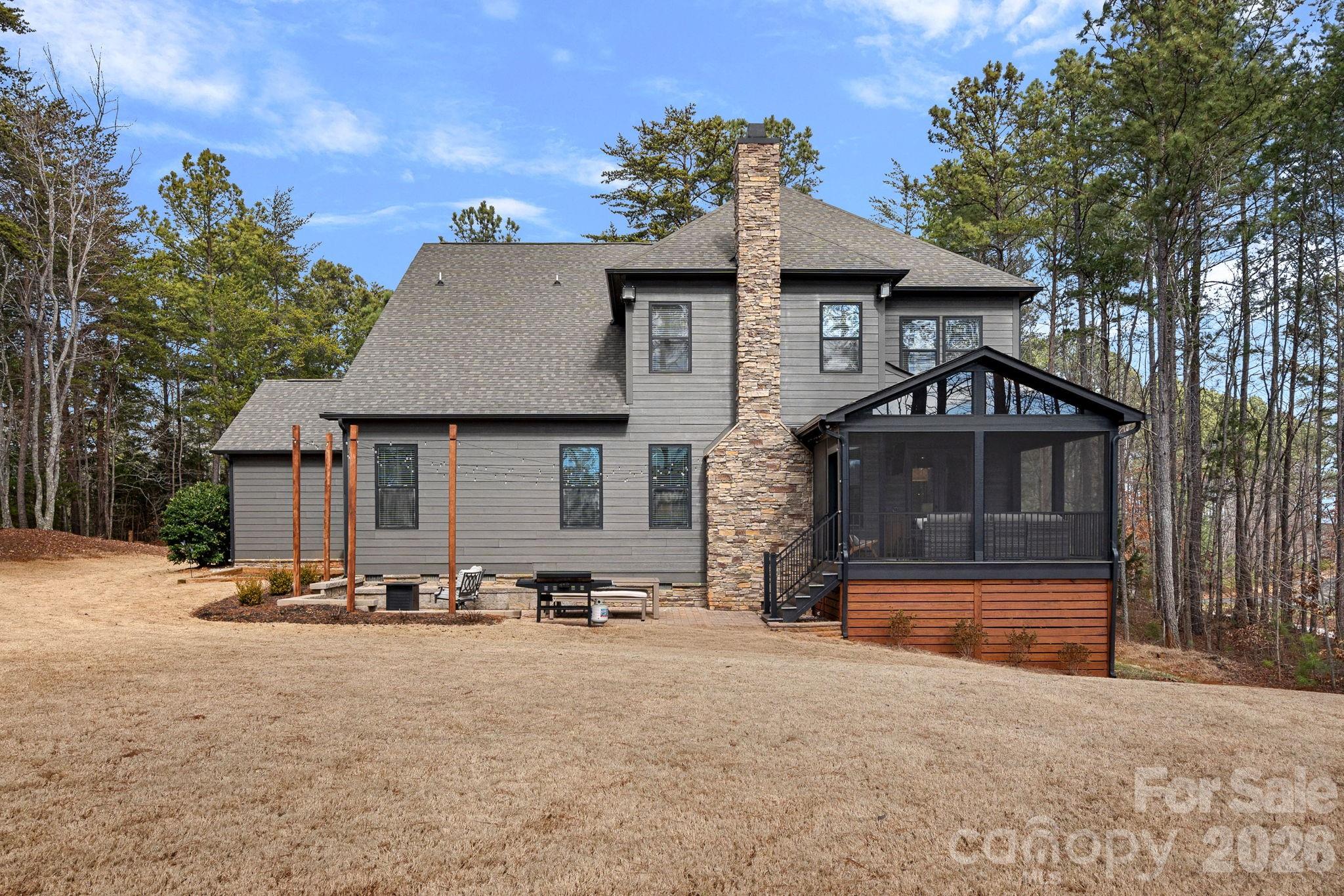 6840 Kingfisher Court