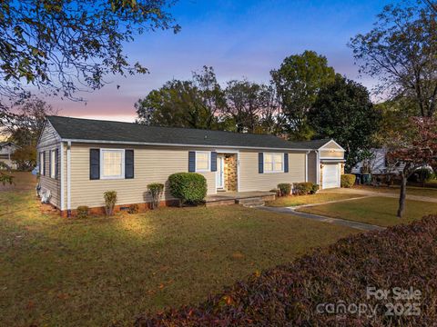 207 Highland Avenue SW Concord NC 28027