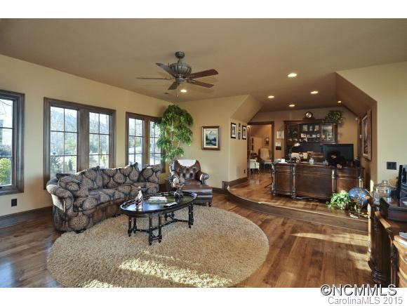 The Cliffs at Walnut Cove - Residential