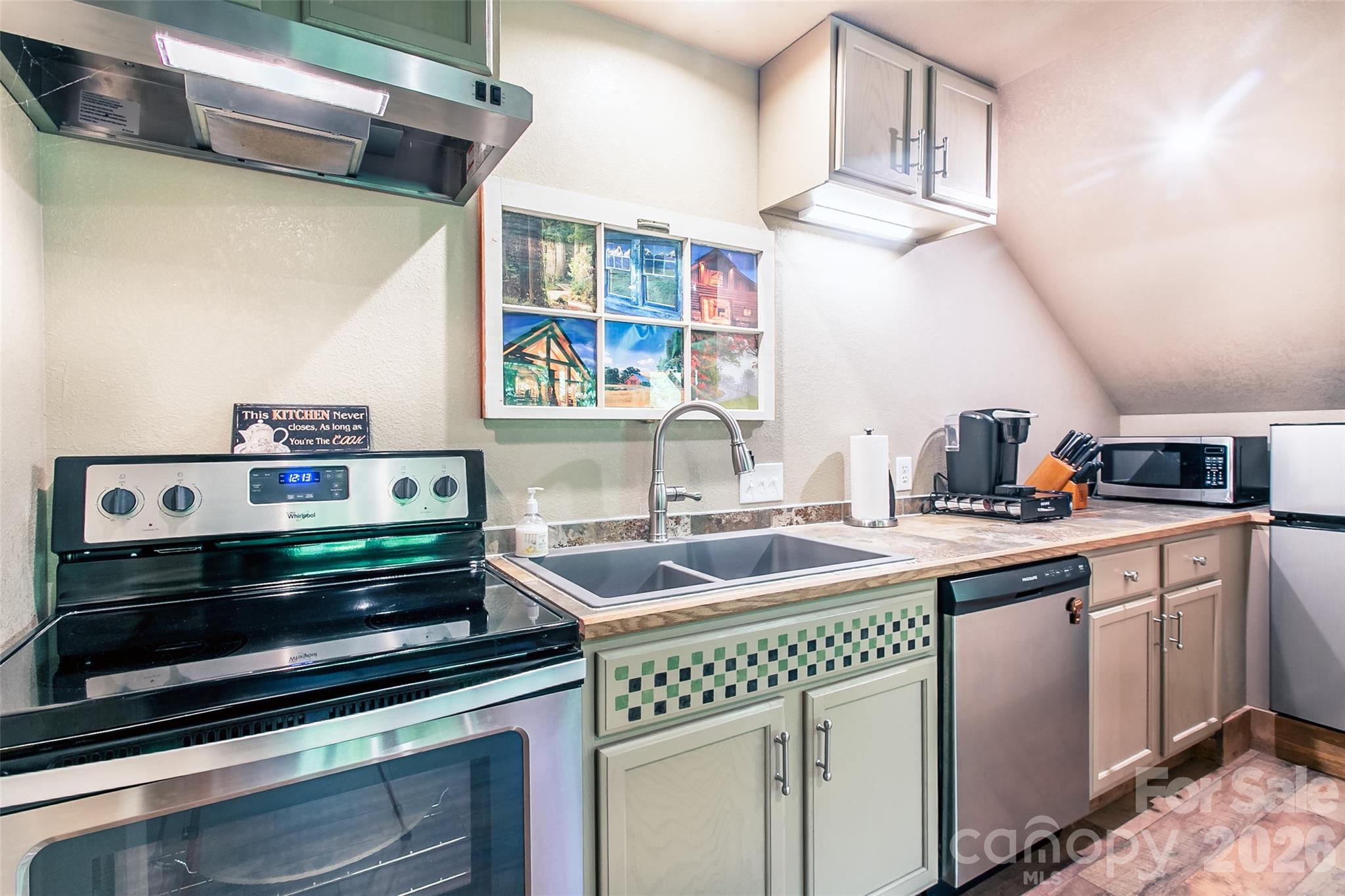 Laurel Ridge - Residential