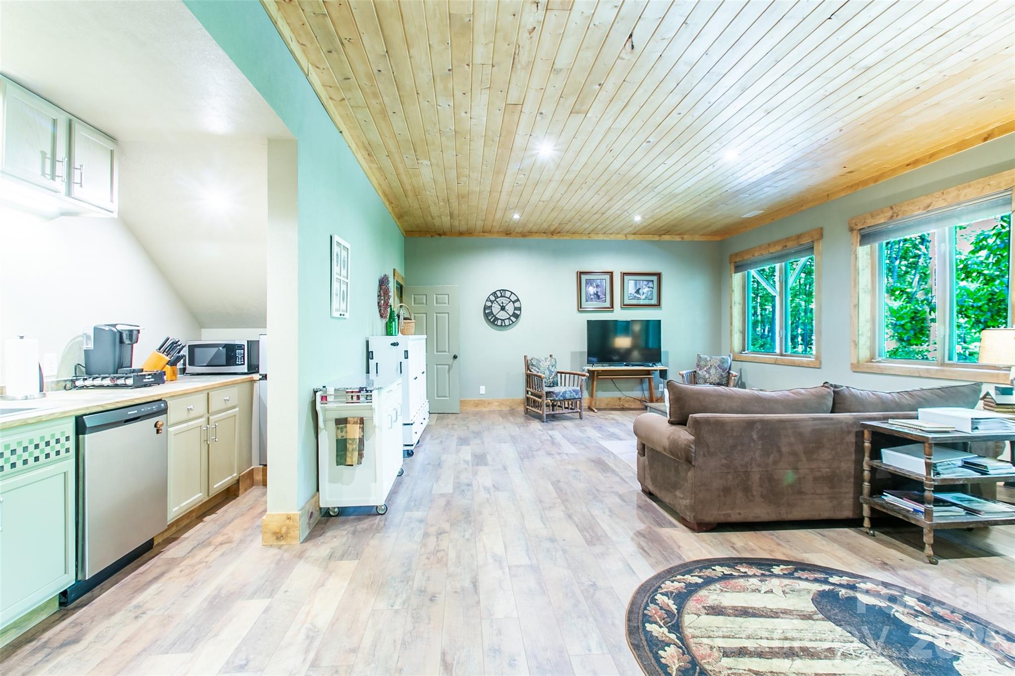 Laurel Ridge - Residential