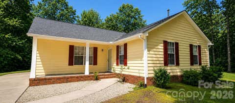 Photo of 2208 Pinebrook Circle, Charlotte, NC 28208 (MLS # 4415234)