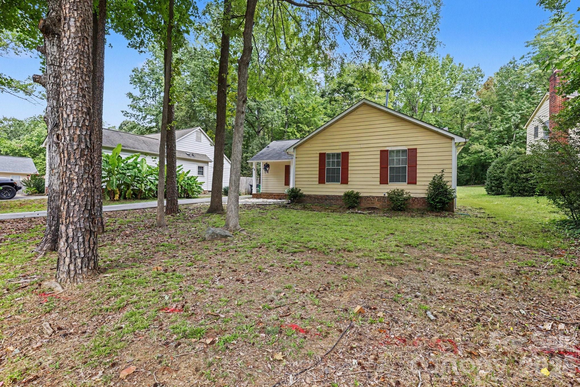 2208 Pinebrook Circle
