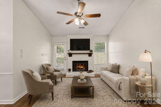 2208 Pinebrook Circle
