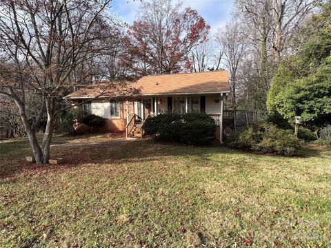 3816 Farrhill Drive Charlotte NC 28214