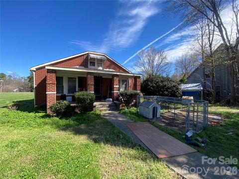 705 E Main Street Cleveland NC 27013