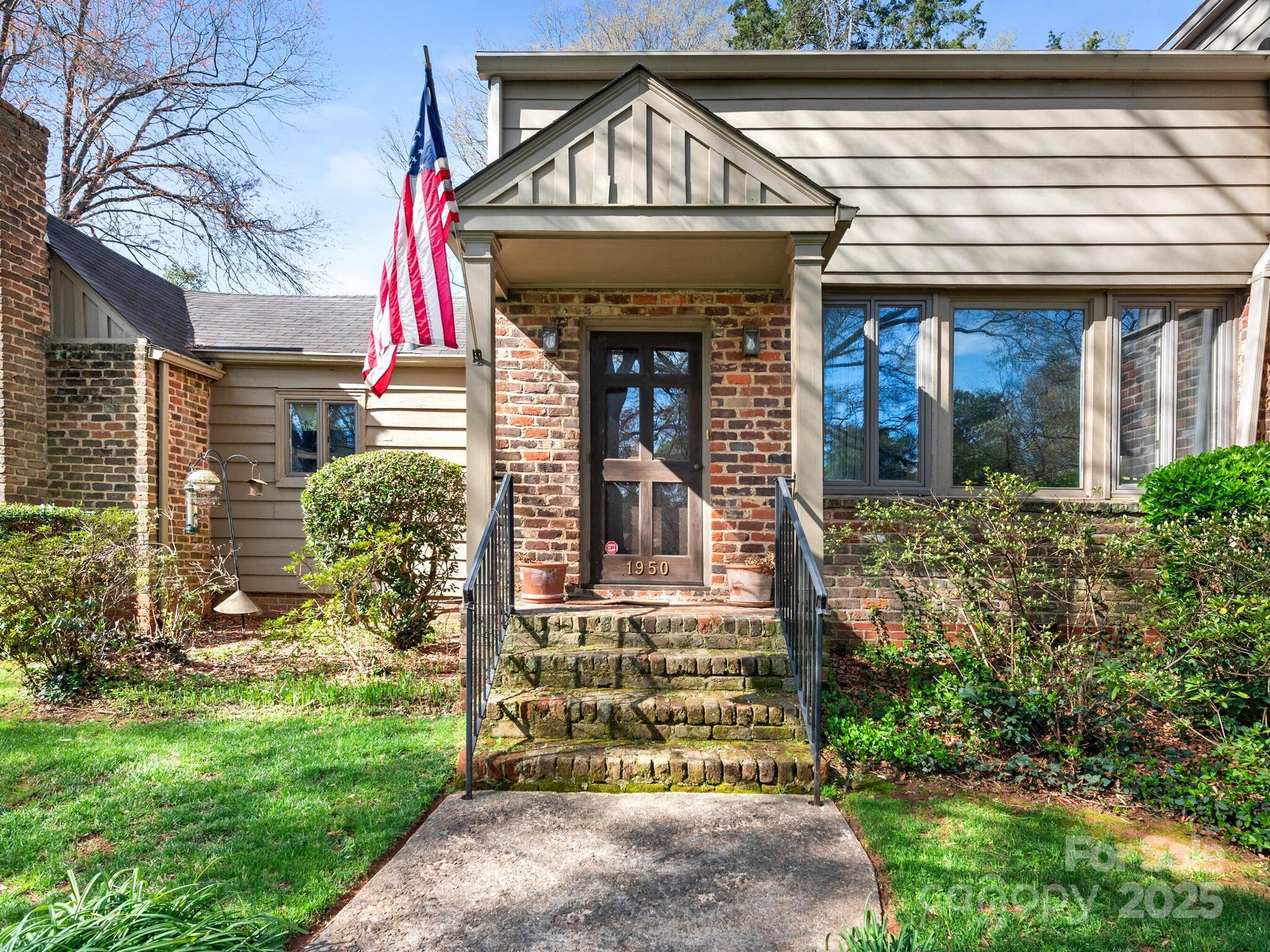 1950 Overhill Road