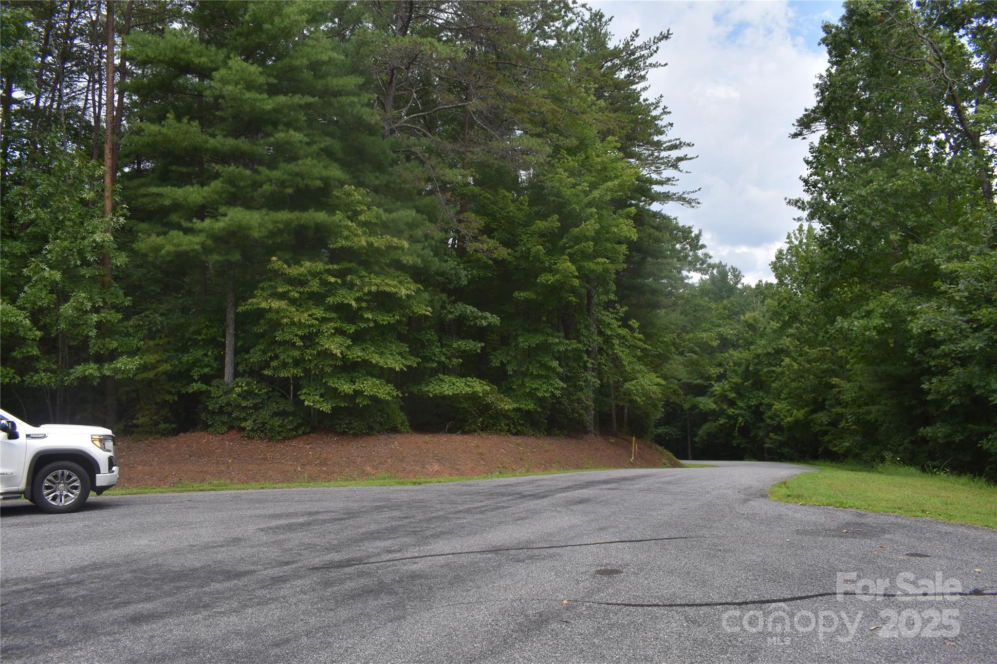 129 Captains Drive 221