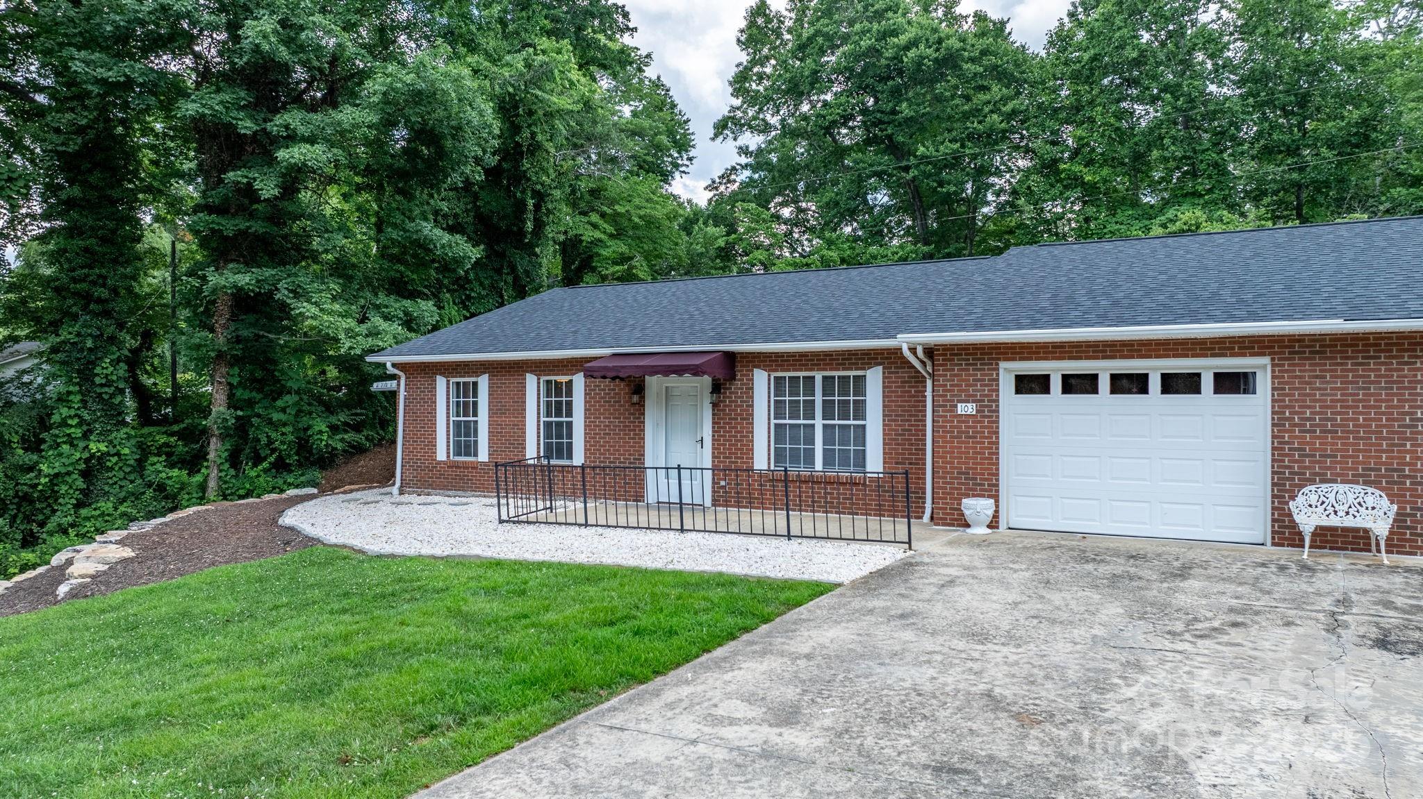 75 Laurelwood Drive 103