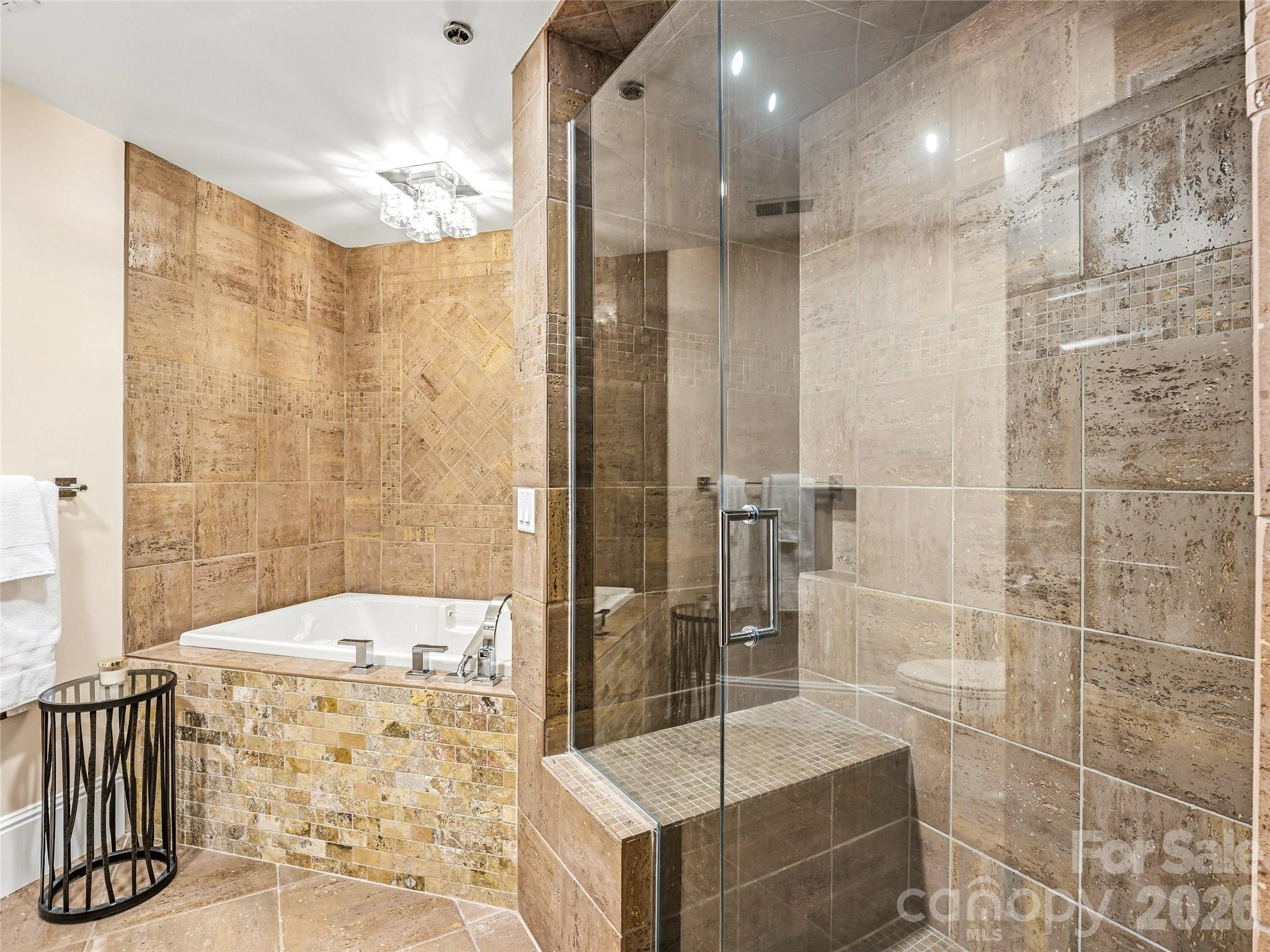 21 Battery Park - Residential
