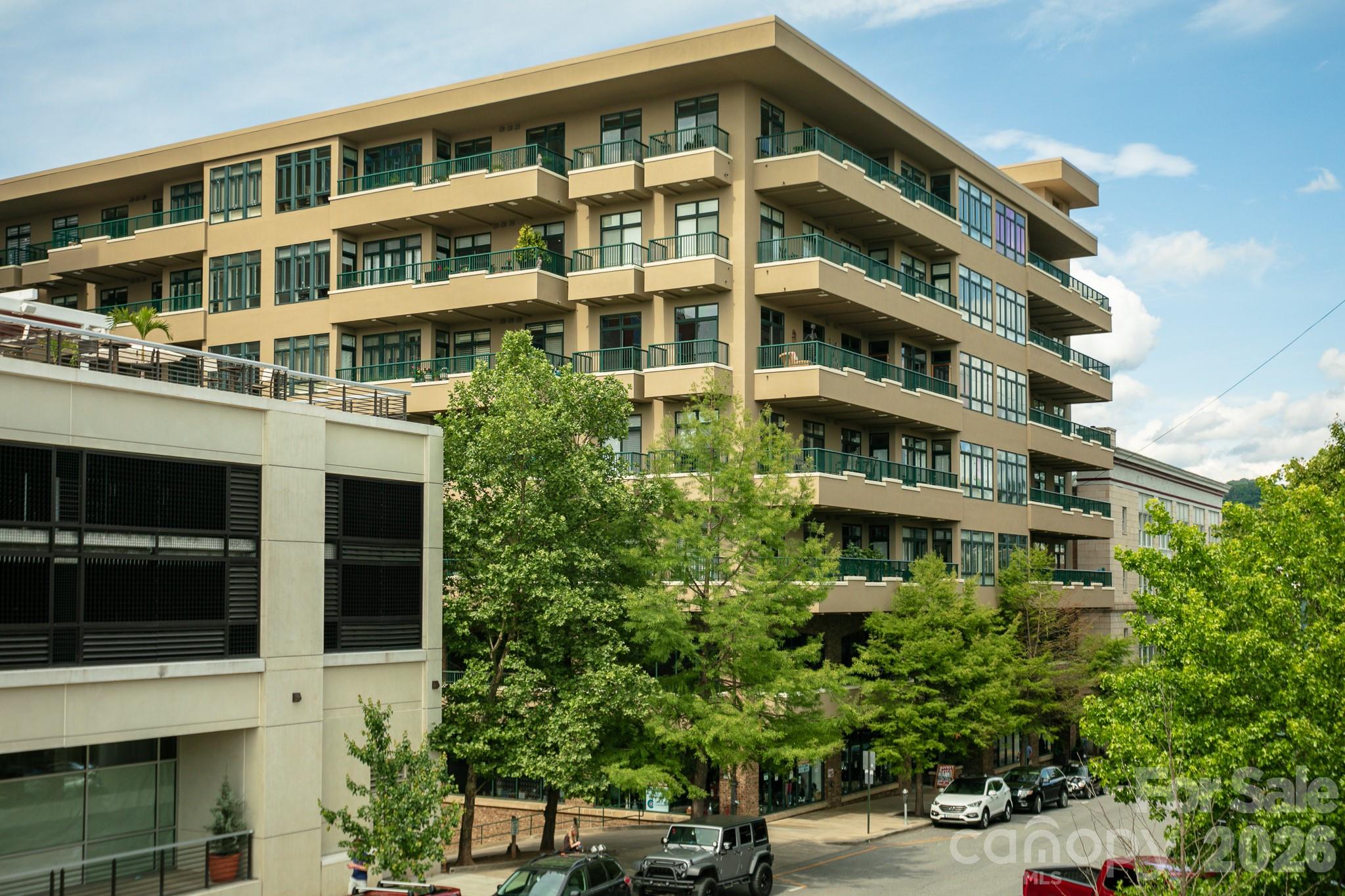 21 Battery Park - Residential