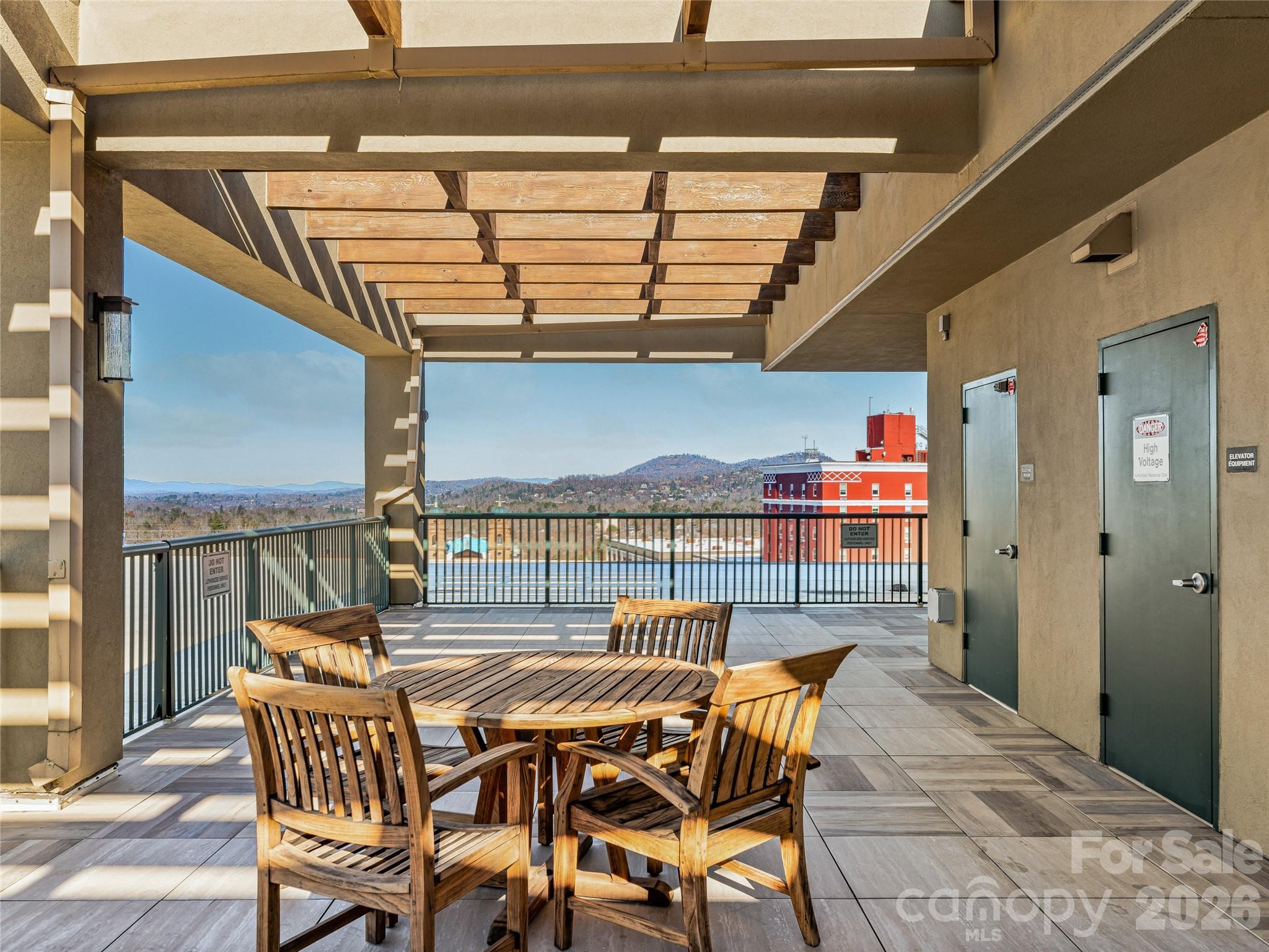 21 Battery Park - Residential