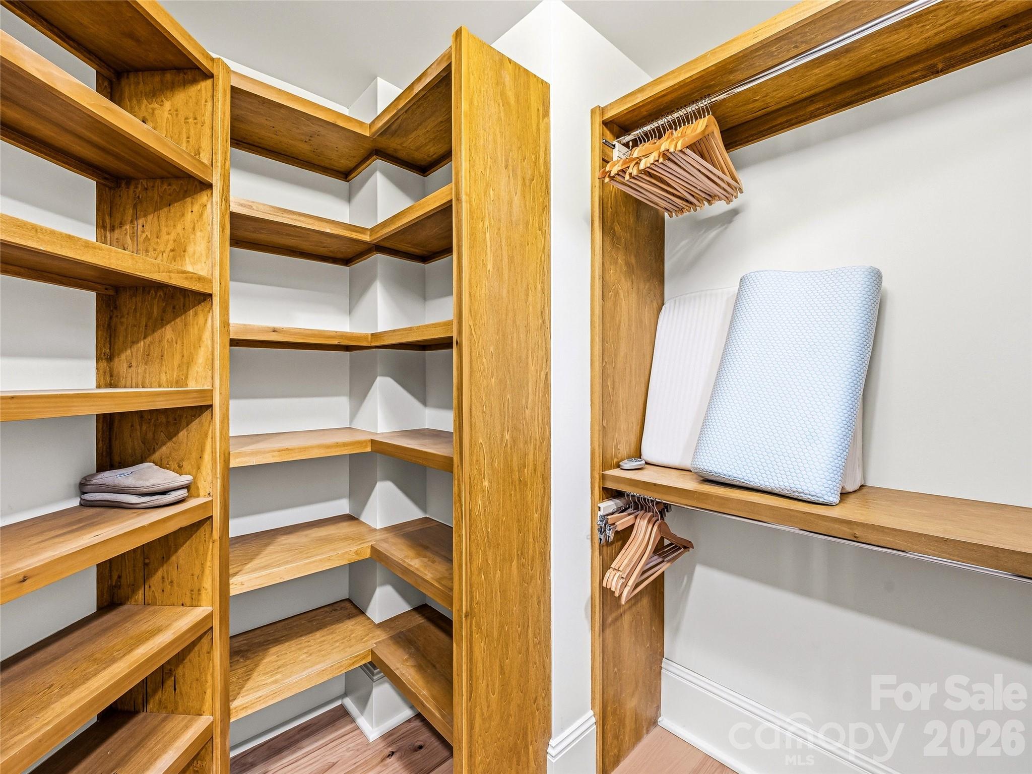 21 Battery Park - Residential