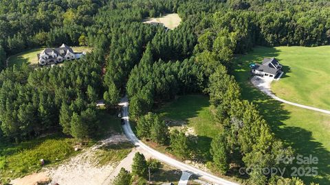 Photo of 9304 Richardson King Road, Waxhaw, NC 28173 (MLS # 4292808) Photo of 9304 Richardson King Road, Waxhaw, NC 28173 (MLS # 4292808)