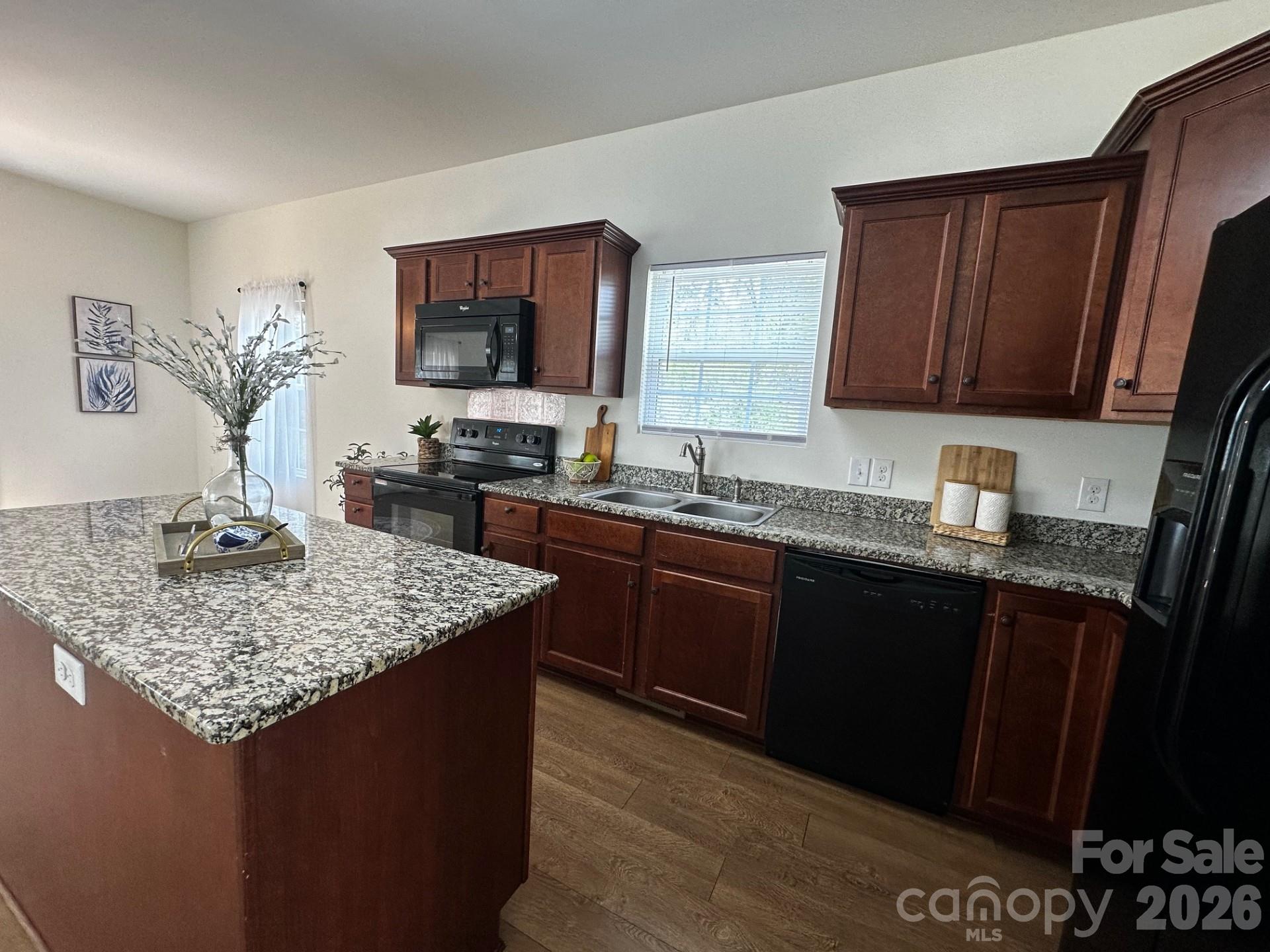 High Ridge - Residential