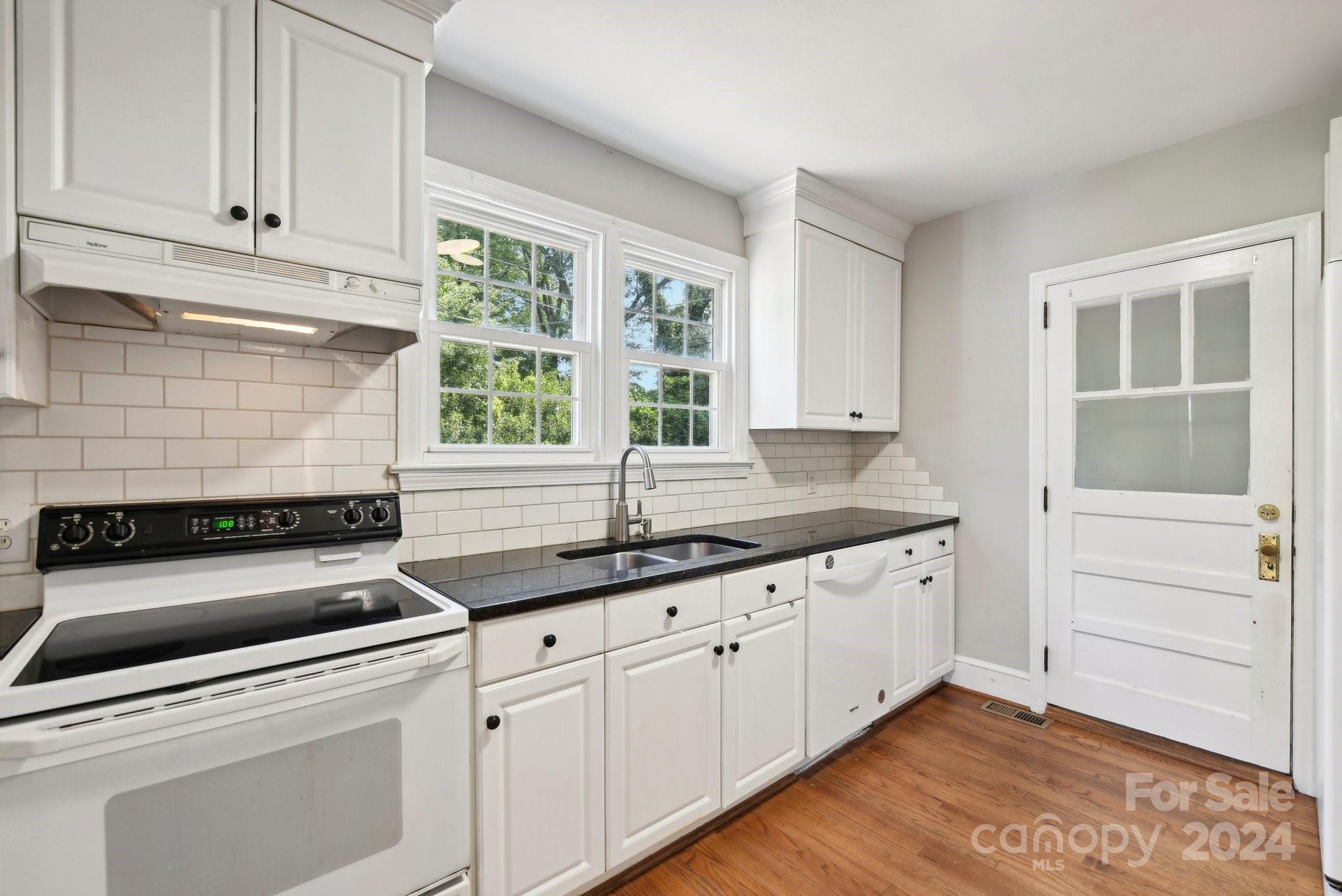 Seventeen Acres - Residential