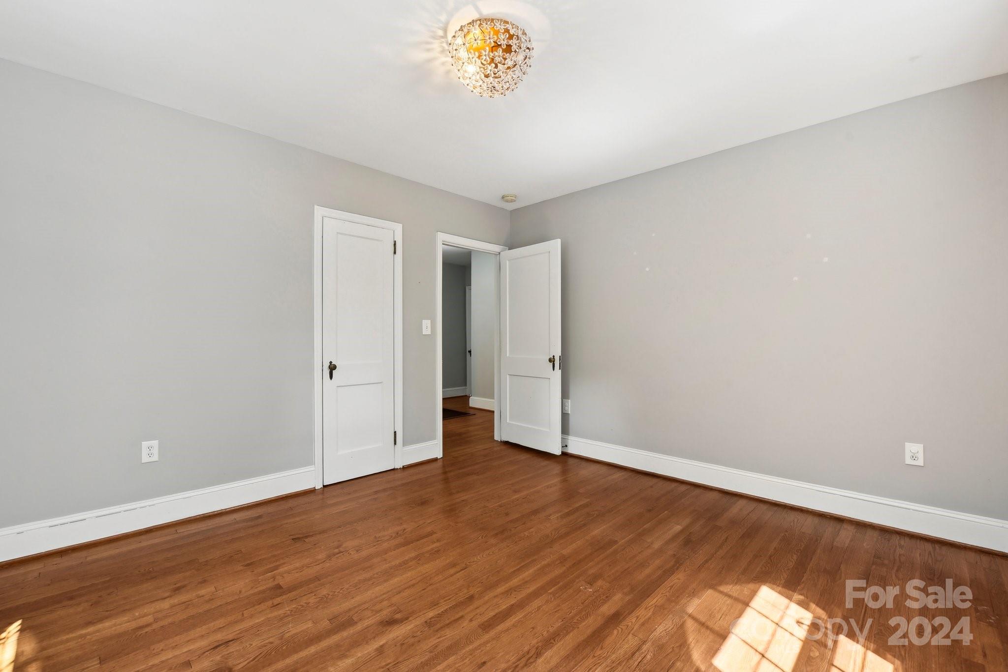 Seventeen Acres - Residential