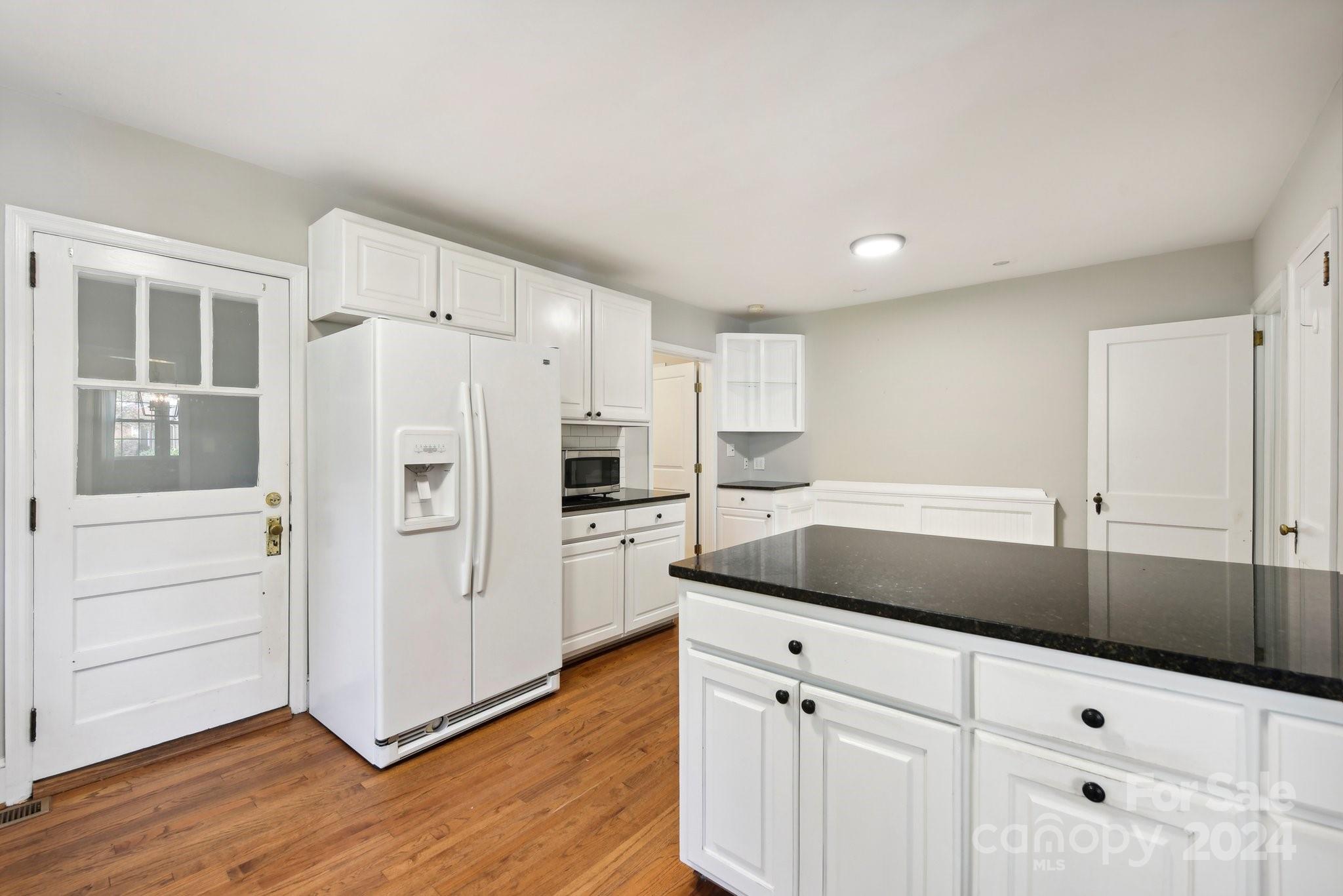 Seventeen Acres - Residential
