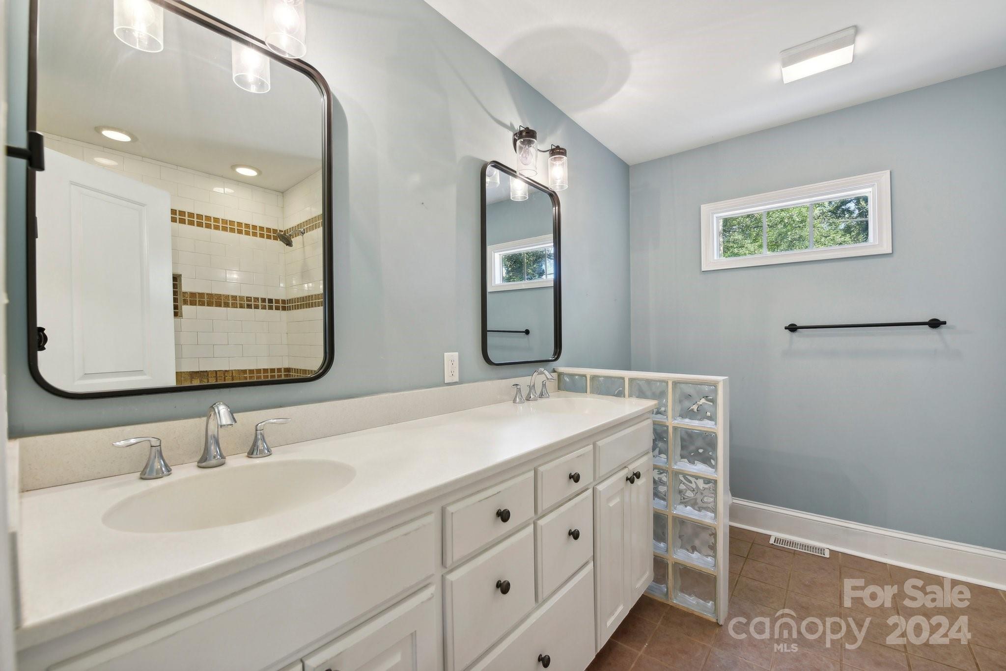 Seventeen Acres - Residential