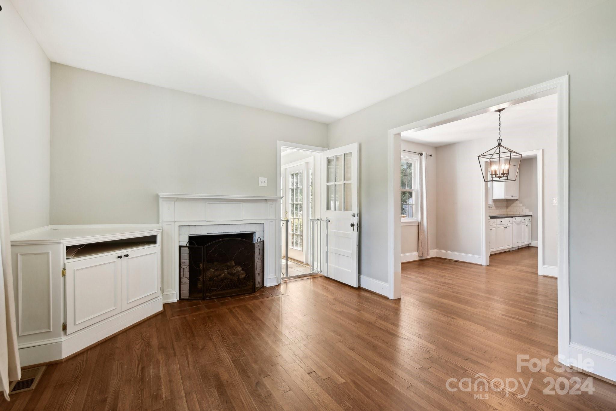 Seventeen Acres - Residential