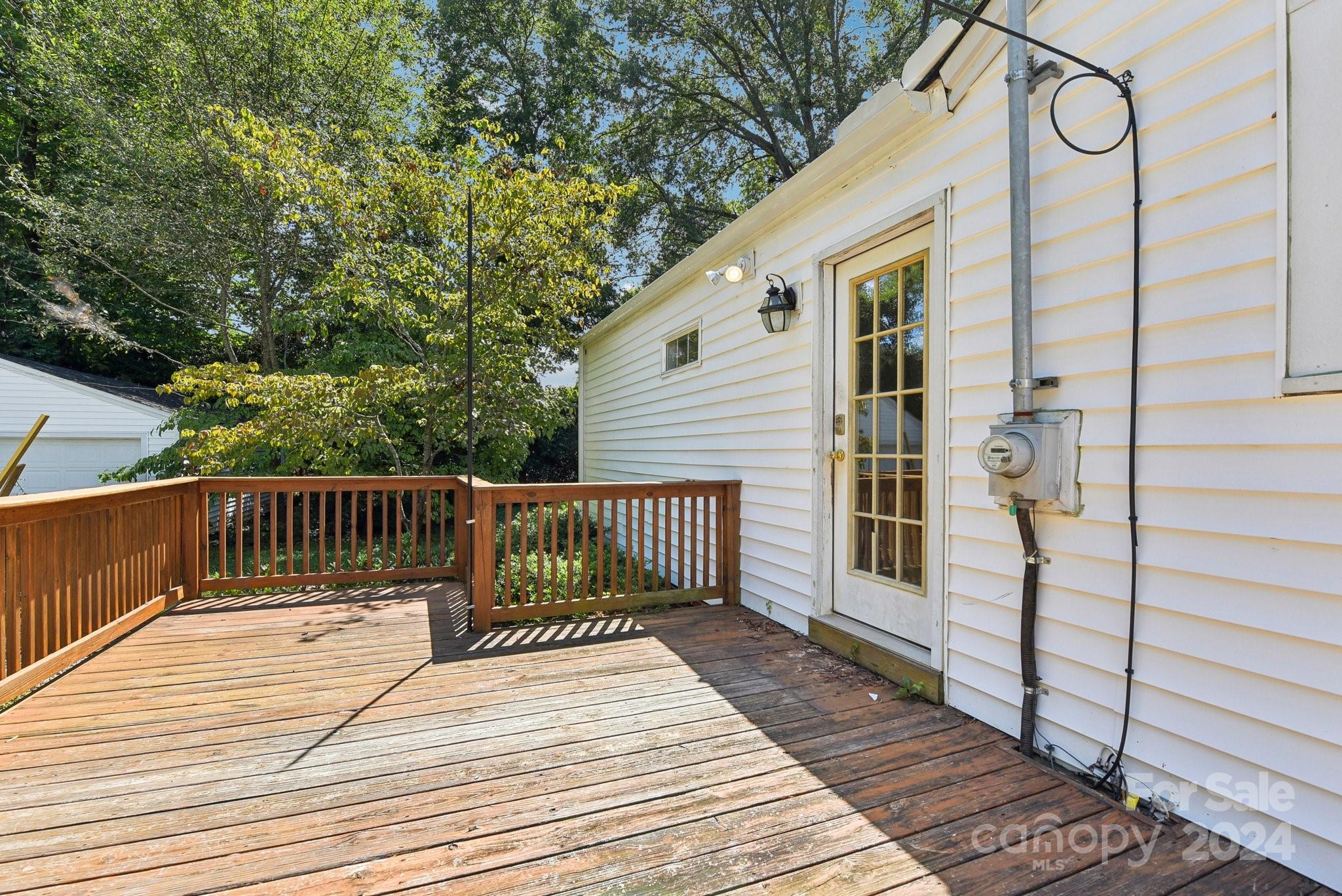Seventeen Acres - Residential