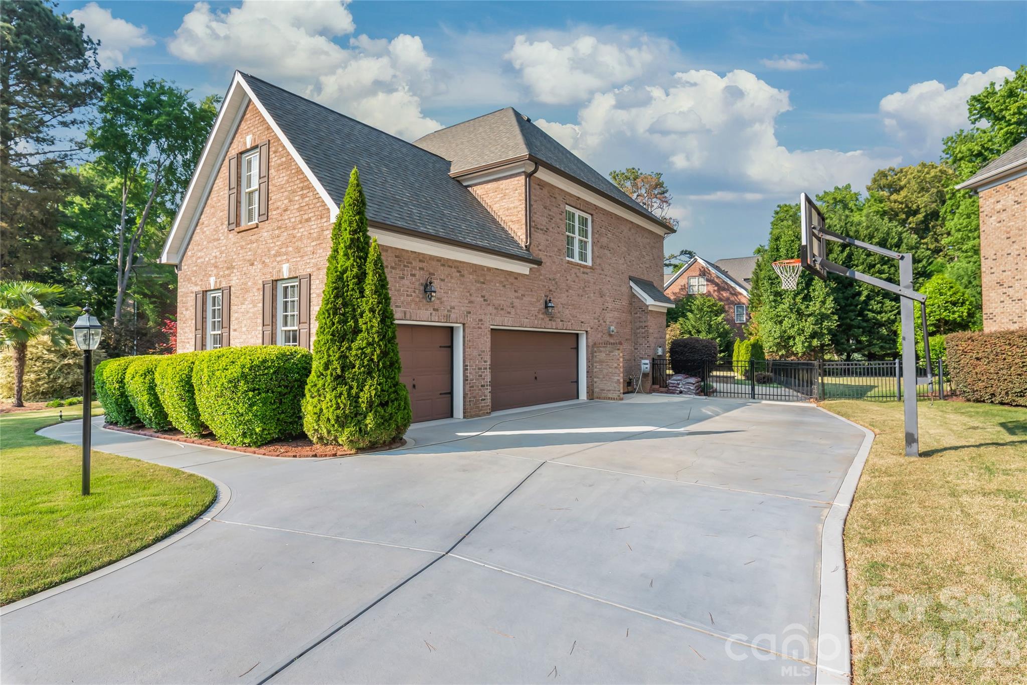 907 Hickory Stick Drive
