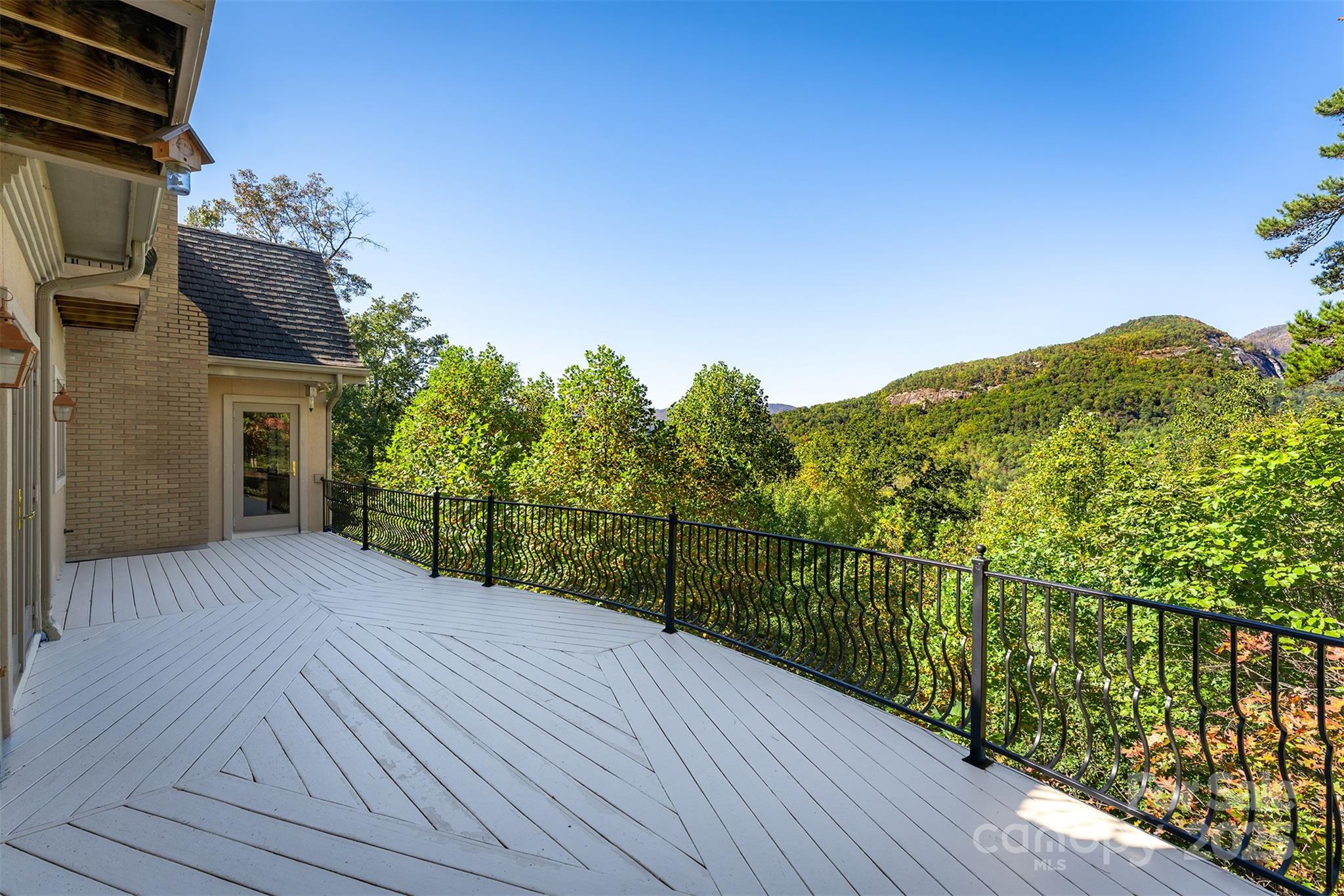 Rumbling Bald on Lake Lure - Residential