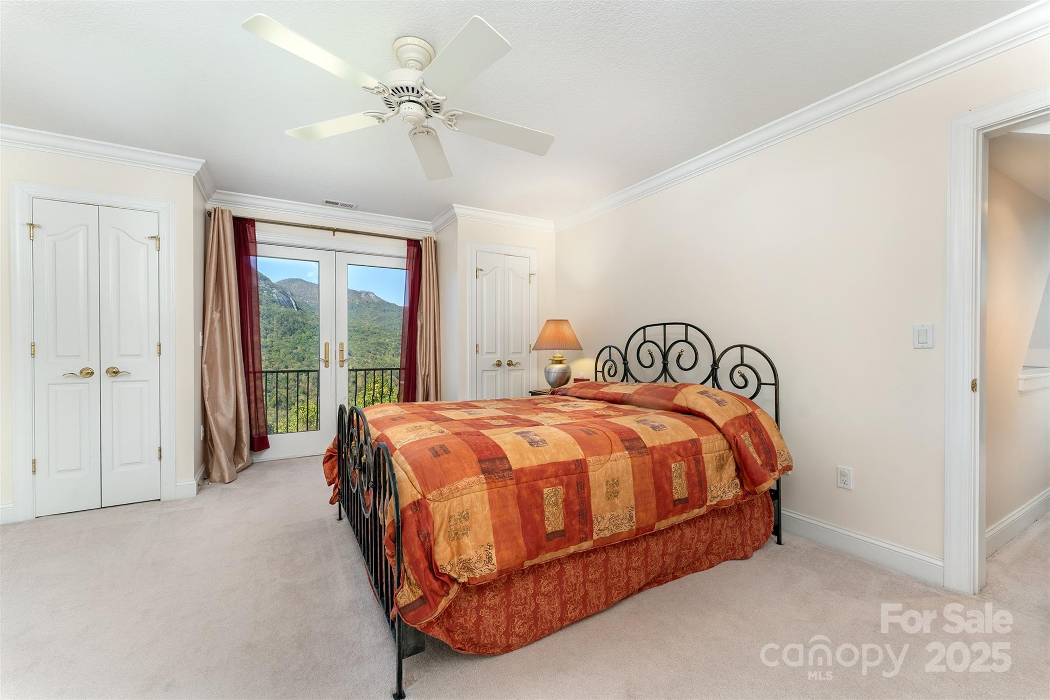 Rumbling Bald on Lake Lure - Residential