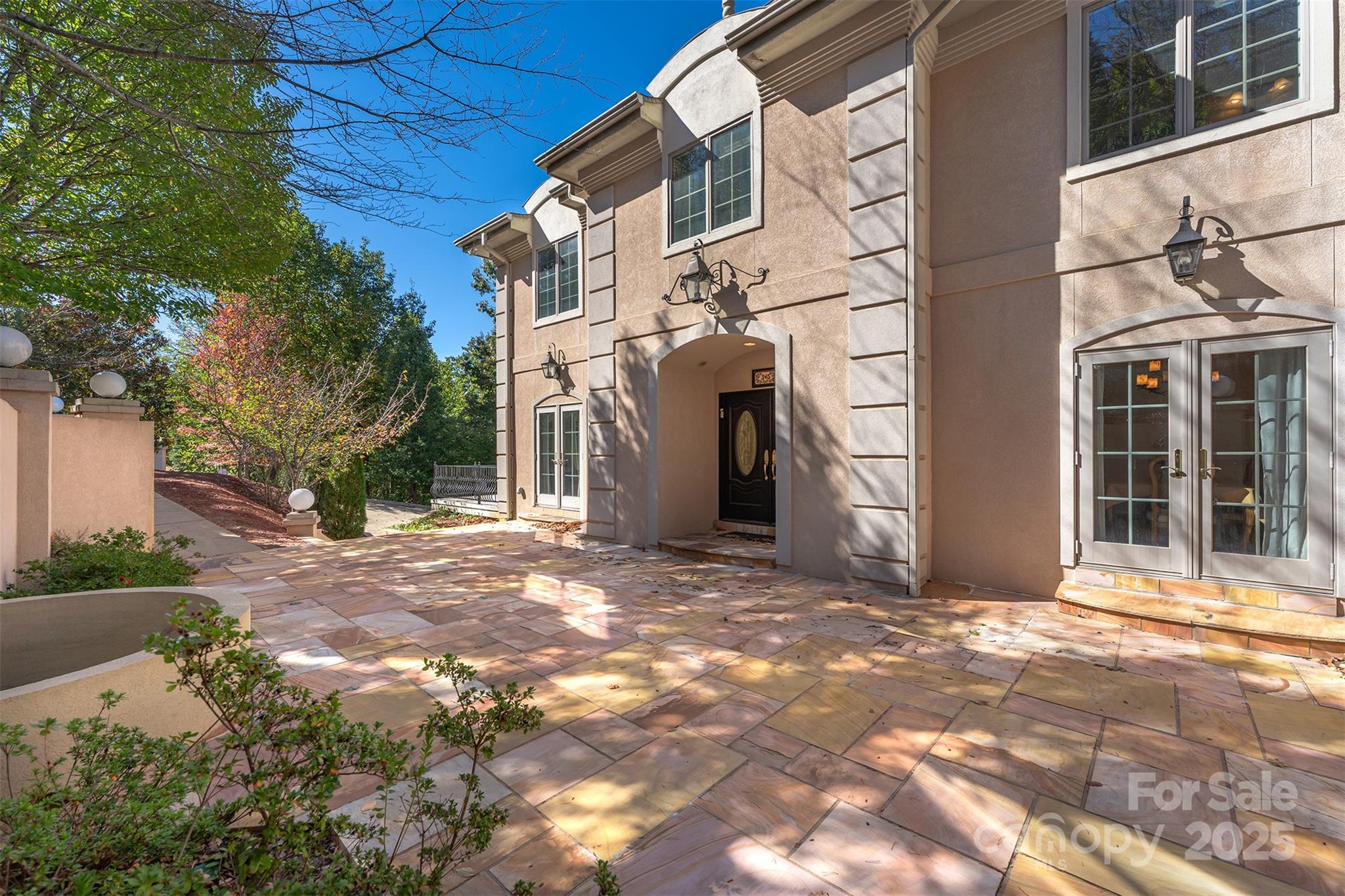 Rumbling Bald on Lake Lure - Residential