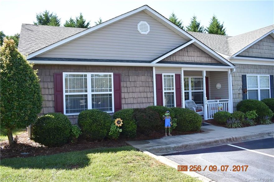 3 BR 2 BA home, the only duplex in subdivision. Trey ceiling in MBR. Immaculate home ready for your personal touches. Neutral colors. Cozy front porch, private back patio. Irrigation system water paid by HOA fees. Separate owner billing for interior water and sewer.