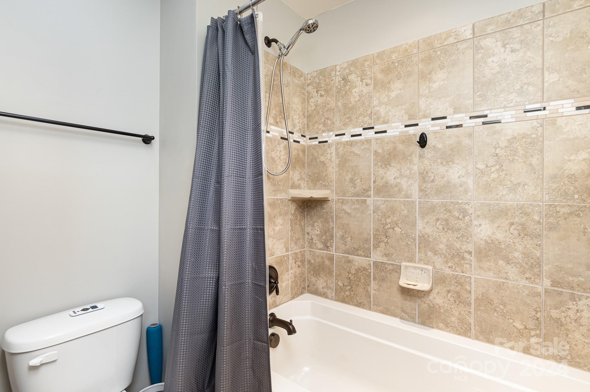 Lake Shore On Lake Wylie - Residential