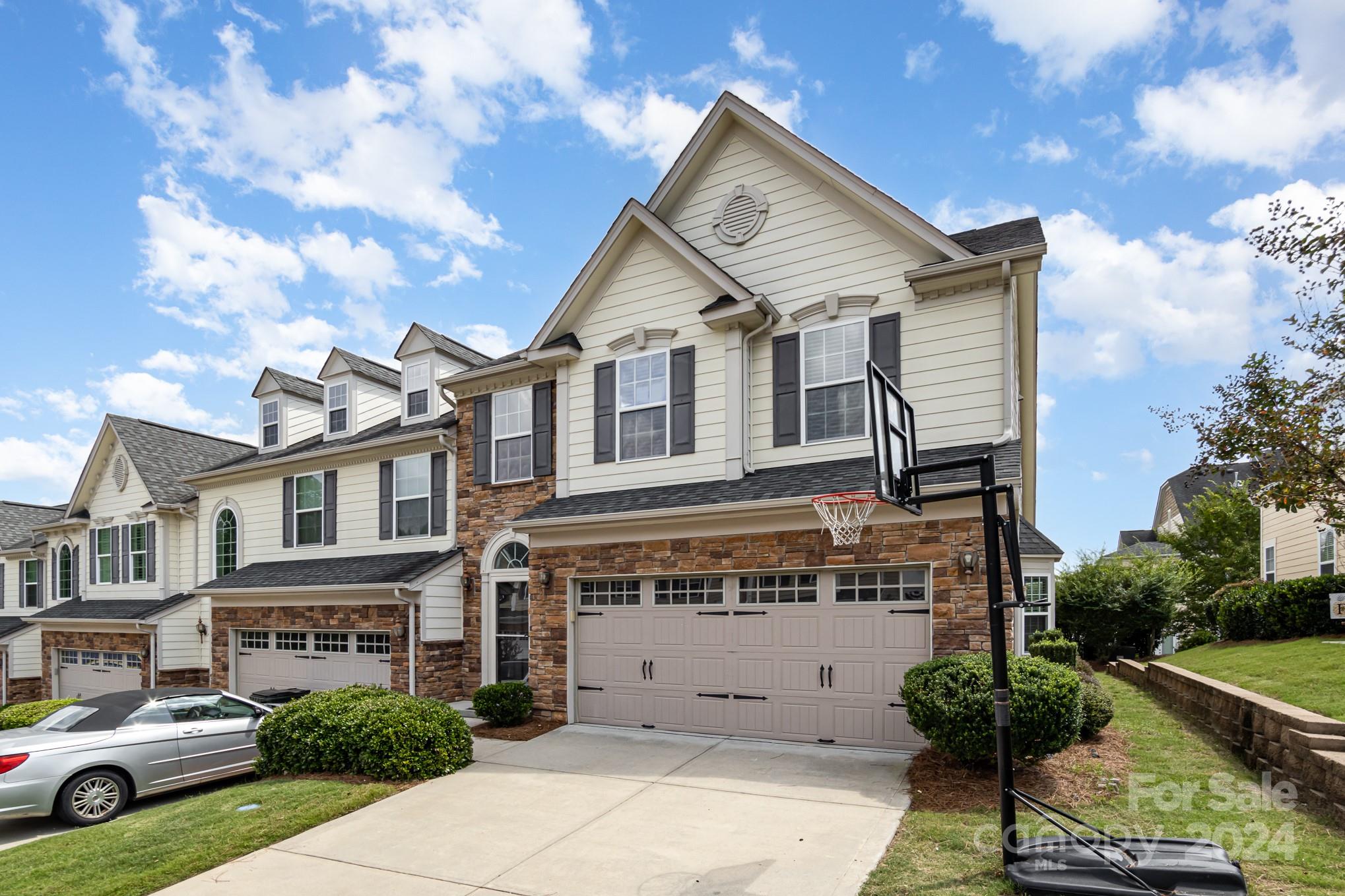 Lake Shore On Lake Wylie - Residential