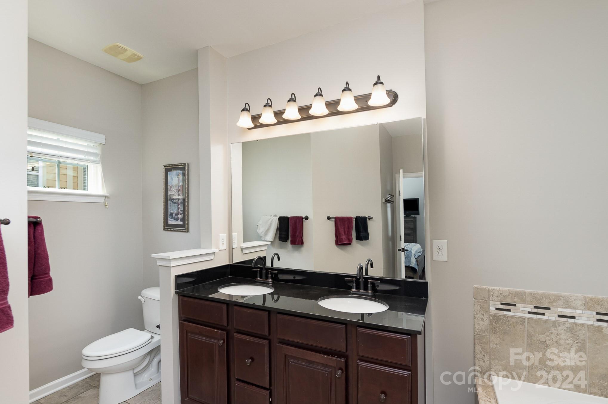 Lake Shore On Lake Wylie - Residential