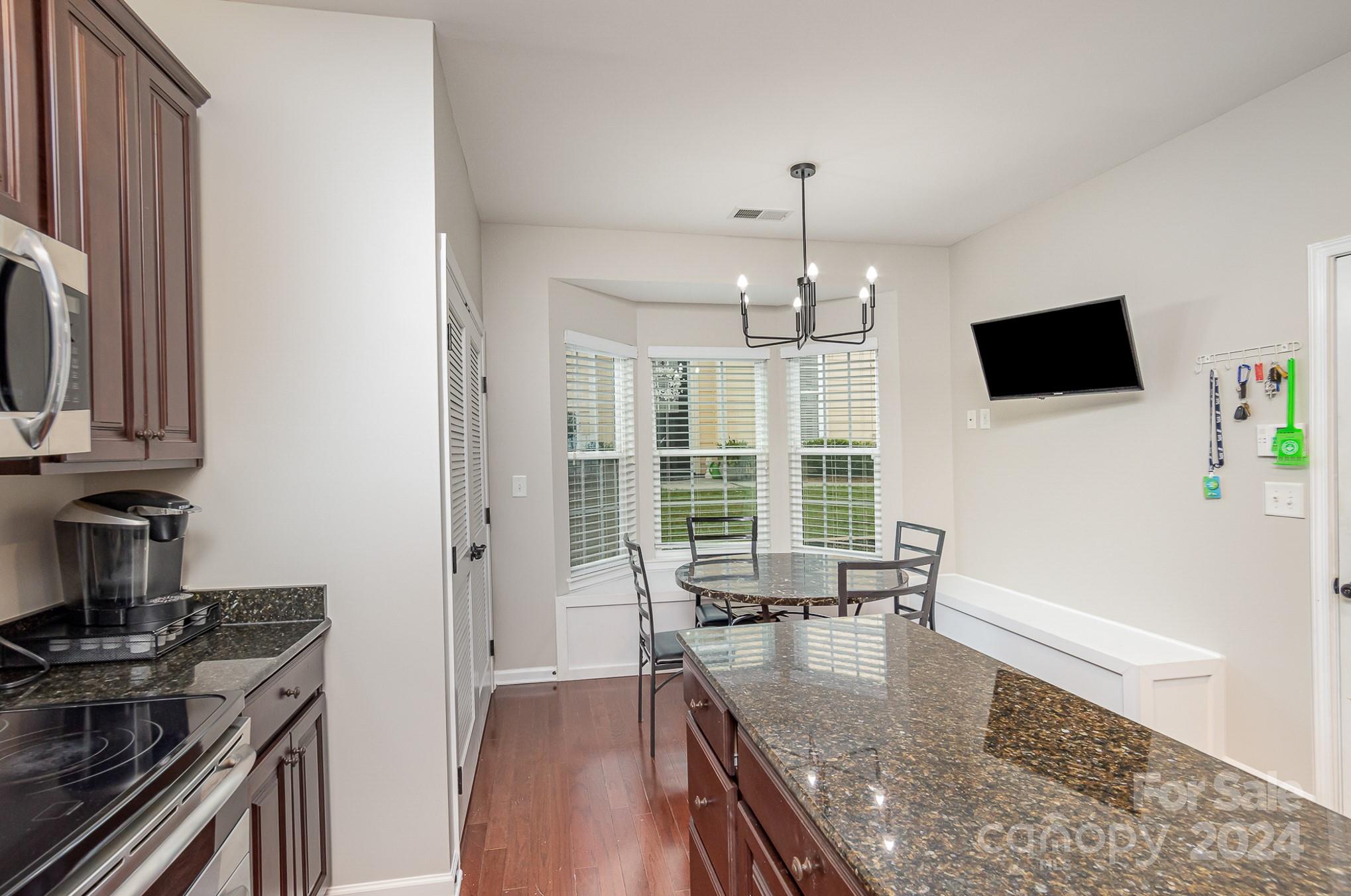 Lake Shore On Lake Wylie - Residential