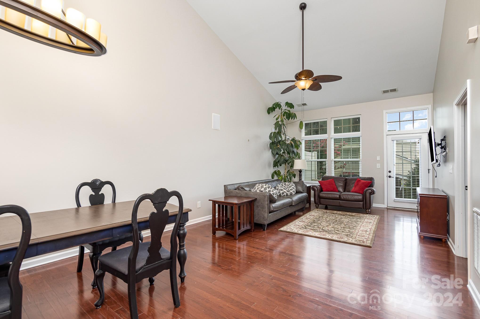 Lake Shore On Lake Wylie - Residential