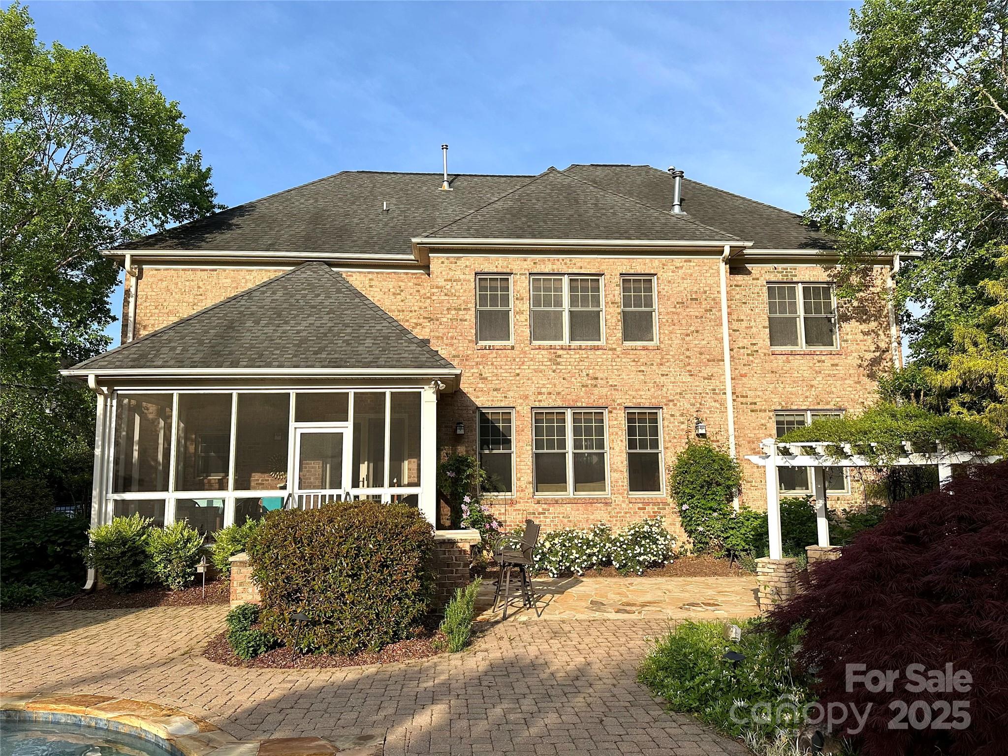 2304 Thunder Gulch Court