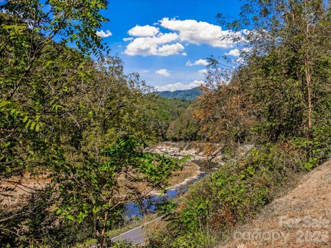 Photo of 10730 US 19W Highway, Burnsville, NC 28714 (MLS # 4429496)